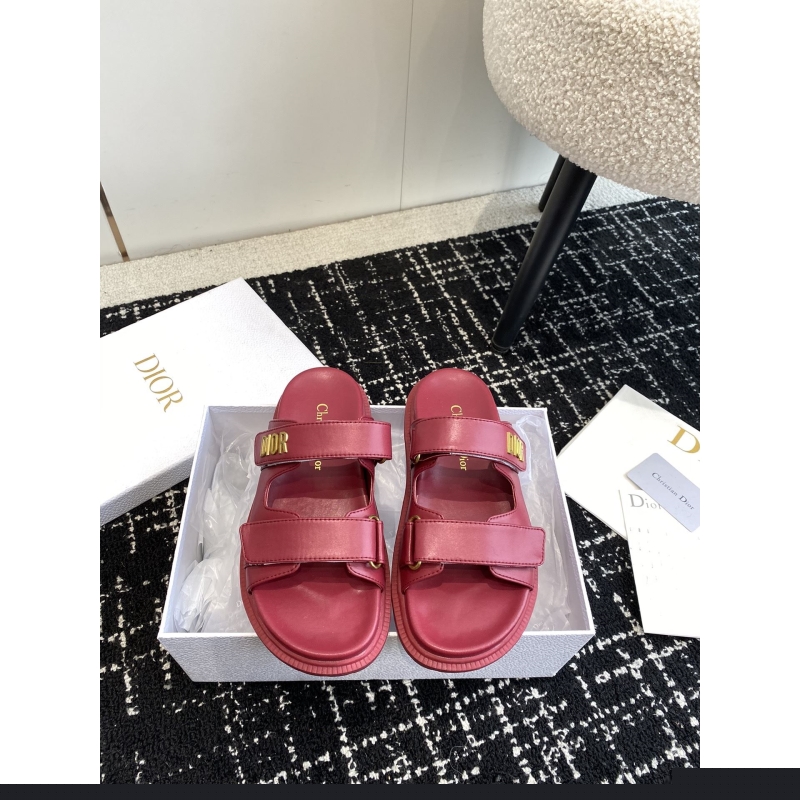 Ch*el slippers